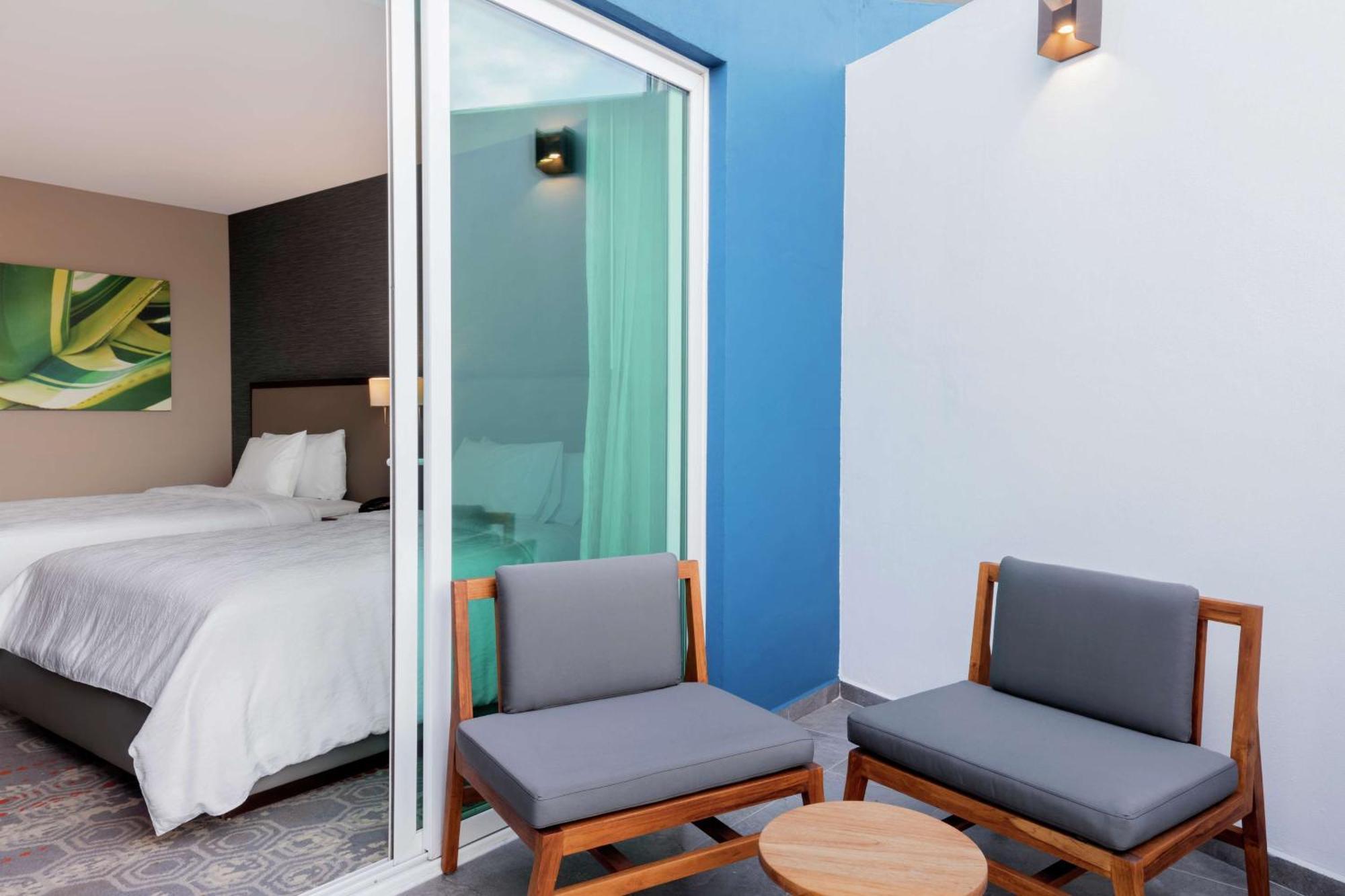 Hilton Garden Inn Саламанка Экстерьер фото