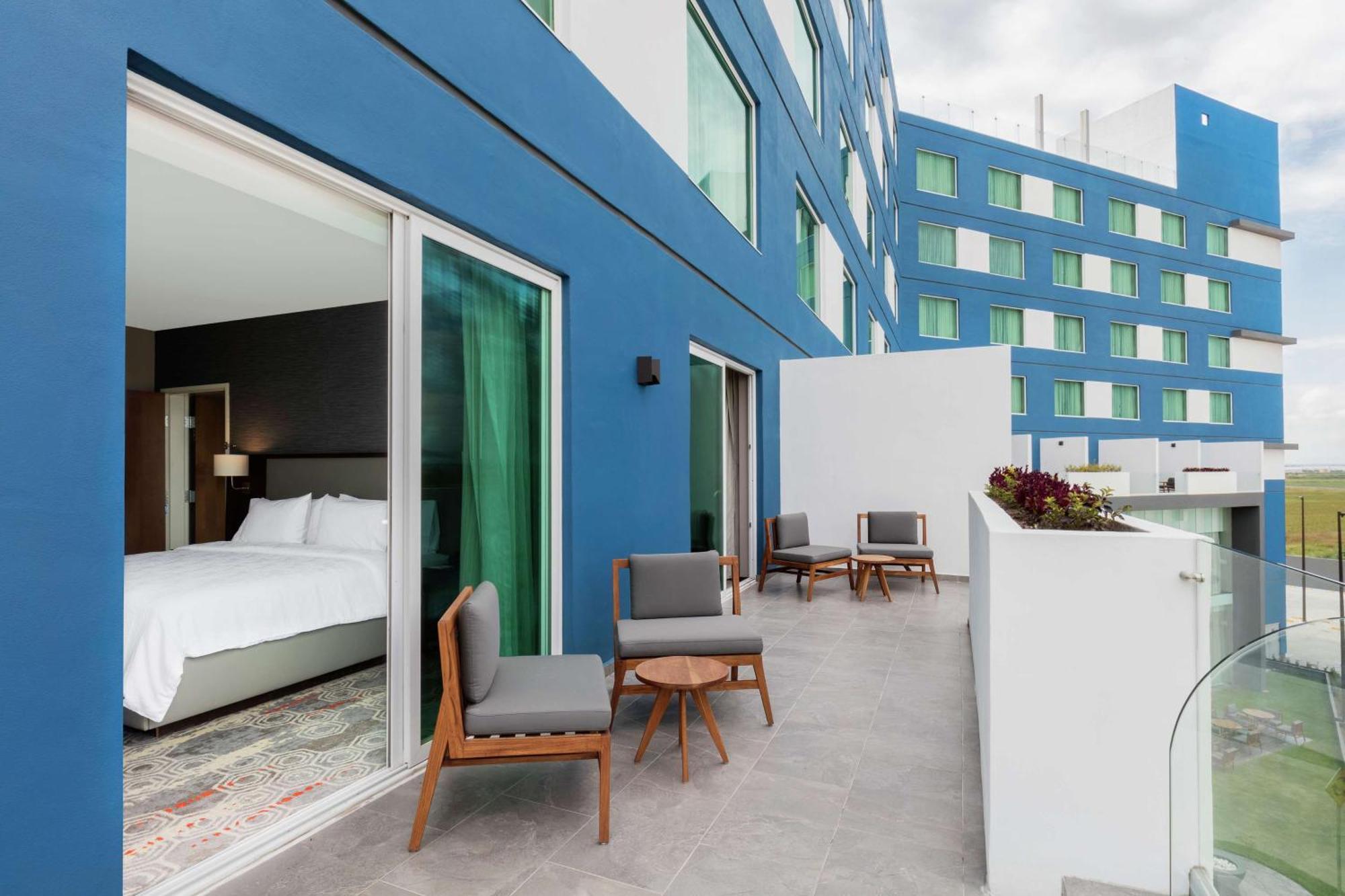 Hilton Garden Inn Саламанка Экстерьер фото
