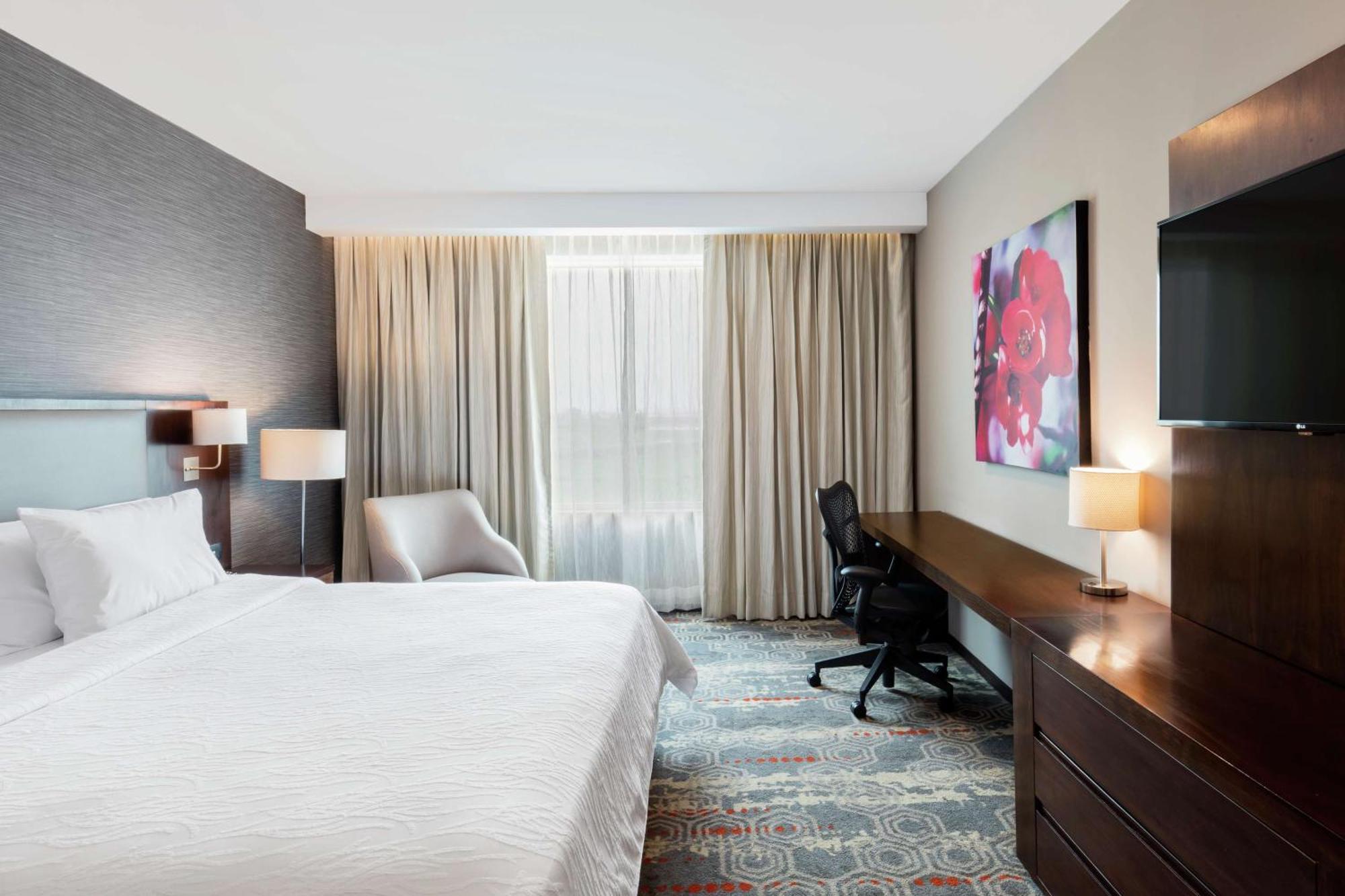 Hilton Garden Inn Саламанка Экстерьер фото
